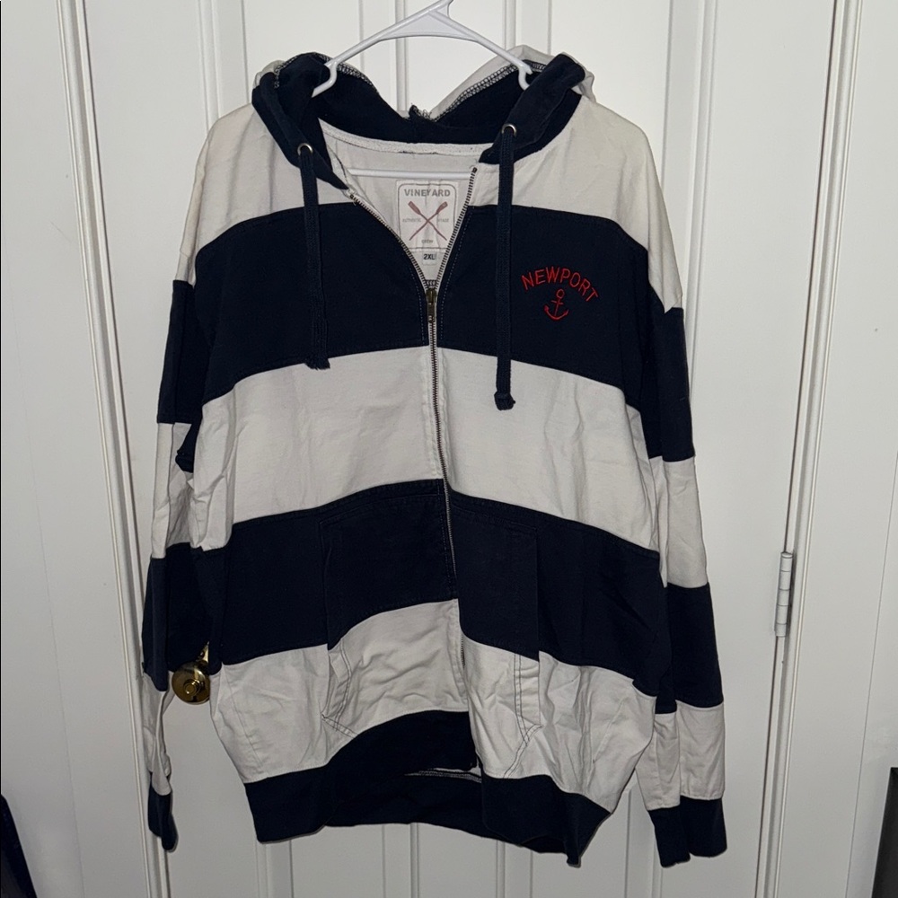 Men’s White and Navy Stripped Newport‎ Zip Up